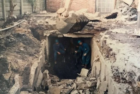 Si & Bill Air Raid Shelter Peckaham 1986 1