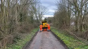 Lifting Accessories & Tracked Carriers